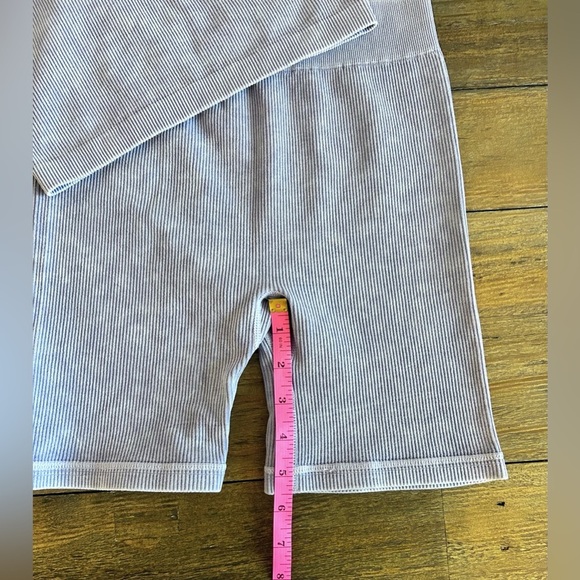 ♻️GHOSTD EDIT ♻️ Perfect Lavander shorts and top set - Picture 6 of 8